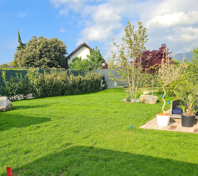 Jardinier paysagiste Freitas à Lausanne, création entretien jardin Vaud, pierre naturelle