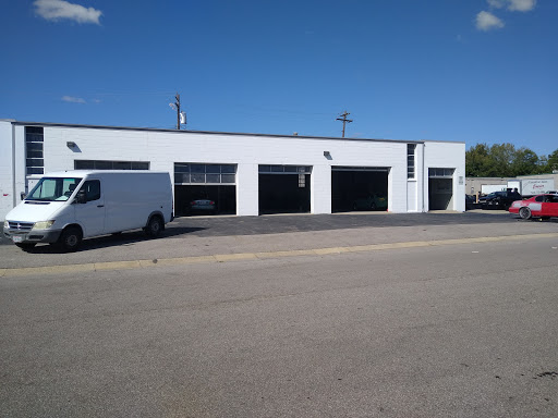 Auto Body Shop «Maaco Collision Repair & Auto Painting», reviews and photos, 552 Northland Blvd, Cincinnati, OH 45240, USA