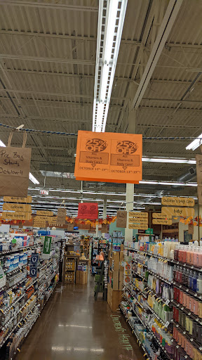 Grocery Store «Fresh Thyme Farmers Market- Town & Country», reviews and photos, 13957 Manchester Rd, Ballwin, MO 63011, USA