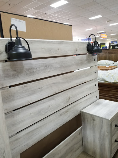 Furniture Store «Weekends Only Furniture & Mattress», reviews and photos, 411 Mid Rivers Mall Dr, St Peters, MO 63376, USA