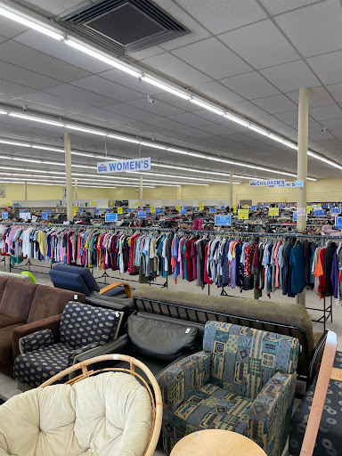 Thrift Store «TC Resale & Donation Thrift Store», reviews and photos, 5050 SE 82nd Ave, Portland, OR 97266, USA