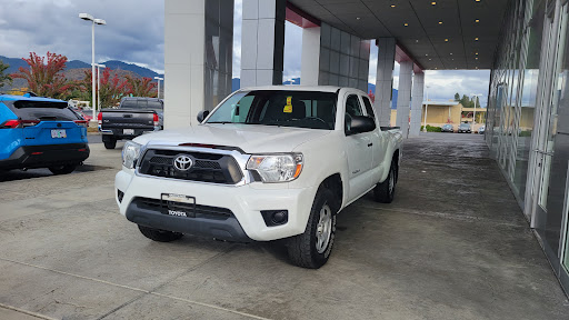 Car Dealer «Grants Pass Toyota», reviews and photos, 375 Redwood Hwy, Grants Pass, OR 97527, USA