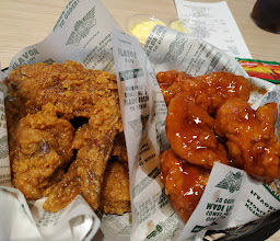 WINGSTOP South Quarter photo