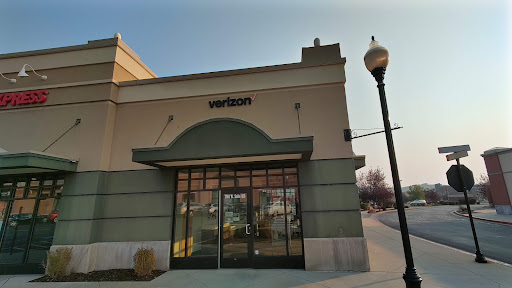 Cell Phone Store «Verizon Authorized Retailer - A Wireless», reviews and photos, 1748 Redstone Center Dr #115, Park City, UT 84098, USA