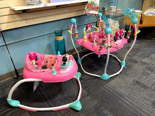 Thrift Store «Missions Thrift Store», reviews and photos, 2721 E Millbrook Rd, Raleigh, NC 27604, USA