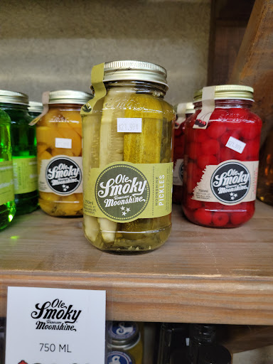 Liquor Store «Hillbilly Liquor & Wine», reviews and photos, 211 US-641, Camden, TN 38320, USA