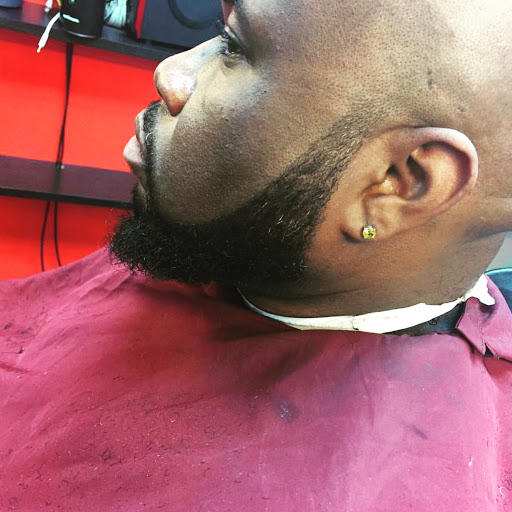 Barber Shop «Shaving Art Barber Shop», reviews and photos, 61A Main St, Hackensack, NJ 07601, USA