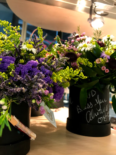 Florist «Flowers By Pouparina», reviews and photos, 1868 W Flagler St, Miami, FL 33135, USA