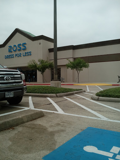 Clothing Store «Ross Dress for Less», reviews and photos, 1700 Lake Woodlands Dr, The Woodlands, TX 77380, USA