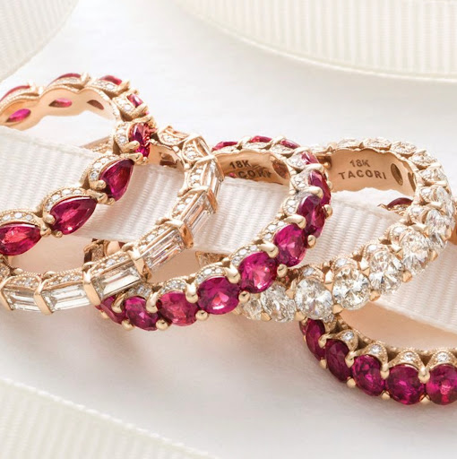 Jewelry Store «Lewis Jewelers», reviews and photos, 2000 W Stadium Blvd, Ann Arbor, MI 48103, USA