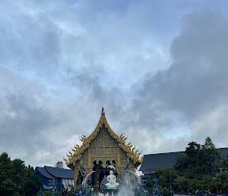 Wat Rong Suea Ten (Blue Temple) photo