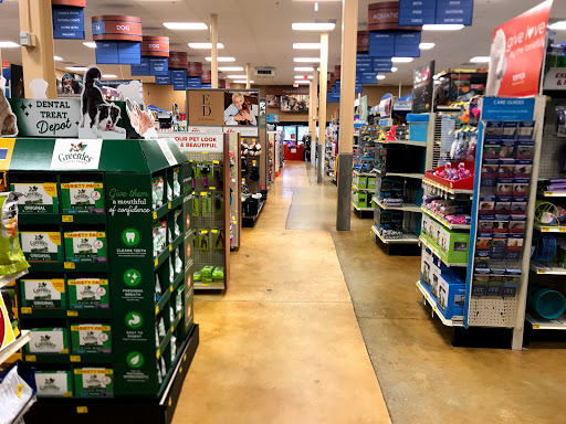 Pet Supply Store «PetSmart», reviews and photos, 1759 Apalachee Pkwy, Tallahassee, FL 32301, USA