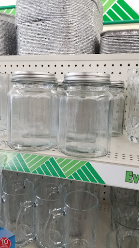 Dollar Store «Dollar Tree», reviews and photos, 7001 Cermak Rd, Berwyn, IL 60402, USA