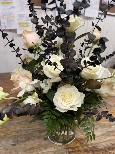 Florist «Jack & Rose Florist», reviews and photos, 300 Woodbury Rd, Woodbury, NY 11797, USA