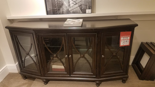 Furniture Store «Bassett Home Furnishings», reviews and photos, 240 N Rte 17, Paramus, NJ 07652, USA