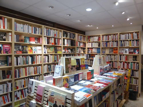 Librairie Jean Jacques Rousseau à Chambéry