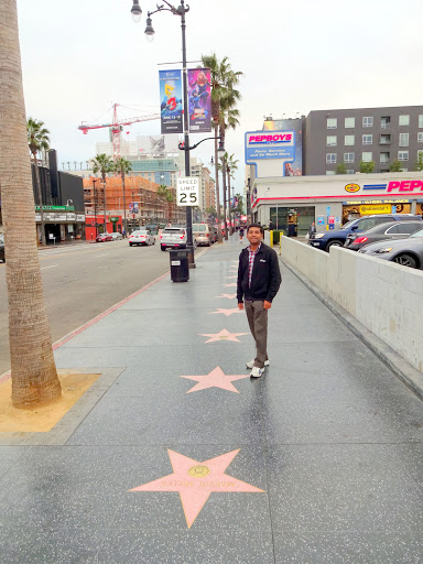 Auto Parts Store «Pep Boys Auto Parts & Service», reviews and photos, 6125 Hollywood Blvd, Hollywood, CA 90028, USA