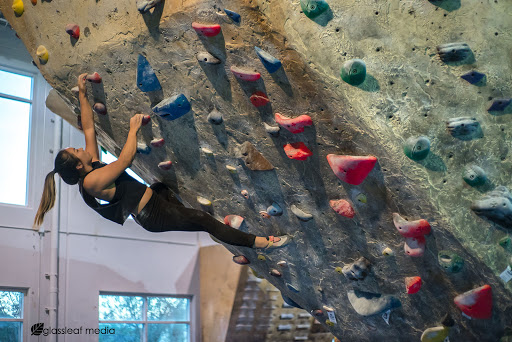 Rock Climbing Gym «Hangar 18 Indoor Climbing Gym - Riverside», reviews and photos, 6935 Arlington Ave, Riverside, CA 92503, USA
