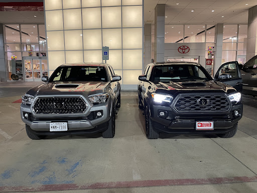 Toyota Dealer «Toyota of Dallas», reviews and photos, 2610 Forest Ln, Dallas, TX 75234, USA