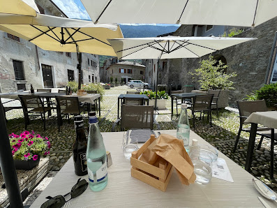 Parravicini Restaurant e Wine Bar Piazza Parravicini, 1, 23037 Tirano SO, Italia