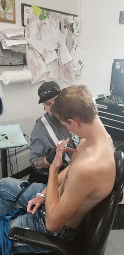 Tattoo Shop «Ink Slingers», reviews and photos, 1355 E Kearney St, Springfield, MO 65803, USA