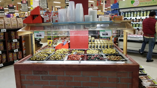 Grocery Store «Garden Fresh Market», reviews and photos, 400 Townline Rd, Mundelein, IL 60060, USA