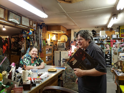 Used Furniture Store «Buried Treasures», reviews and photos, 1611 Fairview Blvd, Fairview, TN 37062, USA