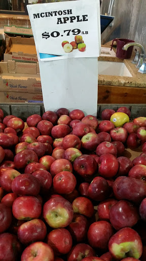 Produce Market «Golden Farm Market», reviews and photos, 6902 U.S. 9, Howell, NJ 07731, USA