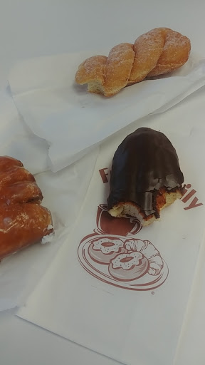 Donut Shop «Dippity Donuts», reviews and photos, 1854 Newport Blvd, Costa Mesa, CA 92627, USA