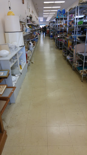 Non-Profit Organization «St. Vincent de Paul Society Thrift Store», reviews and photos, 90 W Lake St, Addison, IL 60101, USA