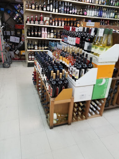 Liquor Store «Empire Liquors», reviews and photos, 103-05 Queens Blvd, Forest Hills, NY 11375, USA