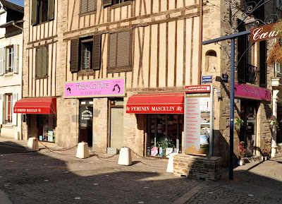 Rose Coiffure Et Onglerie à Saint-Yrieix-la-Perche