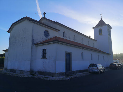Igreja da Sagrada Família (Caselas)