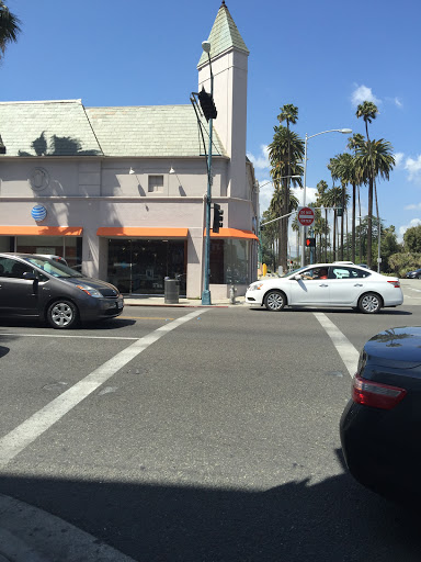 Cell Phone Store «AT&T», reviews and photos, 9659 N Santa Monica Blvd, Beverly Hills, CA 90210, USA