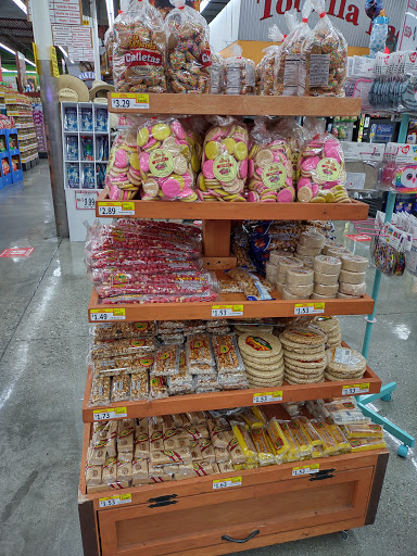 Grocery Store «Superior Grocers», reviews and photos, 111 E Compton Blvd, Compton, CA 90220, USA