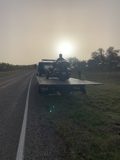 Towing Service «Midway Wrecker Service», reviews and photos, 2630 Junction Hwy, Kerrville, TX 78028, USA