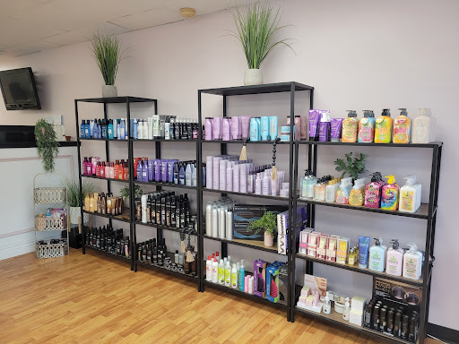 Beauty Salon «Beauty Bar Salon & Spa», reviews and photos, 53 E Locust St, Wilmington, OH 45177, USA