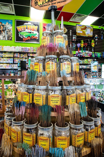 Tobacco Shop «Best Buds Smoke Shop», reviews and photos, 1730 E Apache Blvd #105, Tempe, AZ 85281, USA