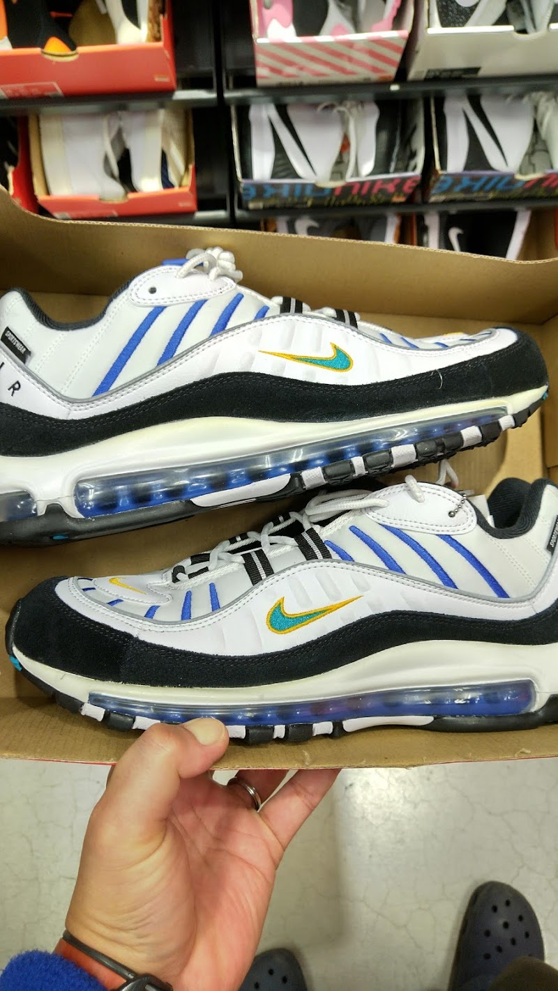 ナイキファクトリーストア 酒々井 Nike Factory Store Shisui 千葉県酒々井町飯積 スポーツ用品店 グルコミ