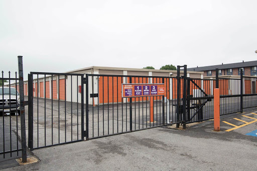 Self-Storage Facility «Public Storage», reviews and photos, 2901 Touhy Ave, Elk Grove Village, IL 60007, USA