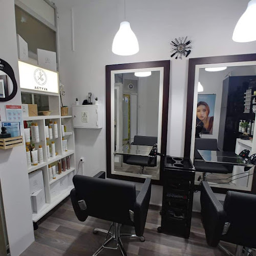 Andréia Pereira HairDresser