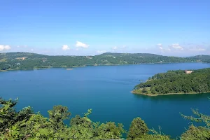 Umiam Lake Viewpoint image