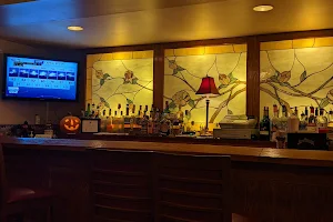 Harold's Restaurant & Lounge image