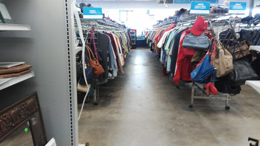 Thrift Store «Goodwill Central Texas - Dripping Springs», reviews and photos, 100 Commons Rd #2, Dripping Springs, TX 78620, USA