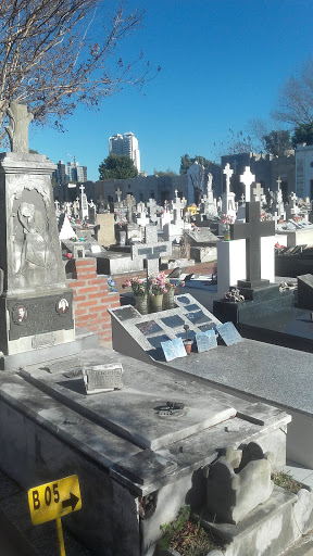 Cementerio de Tigre