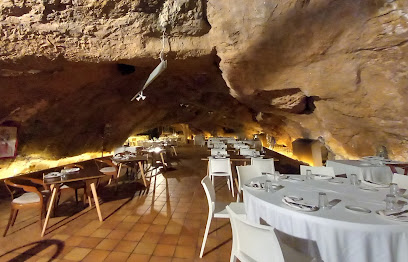 La Gruta | Restaurante en La Vall d,Uixó - Paraj San José, Passeig de les Grutes, s/n, 12600 la Vall d,Uixó, Castellón, Spain