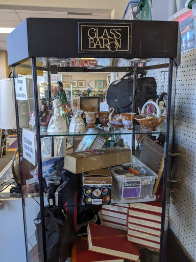 Thrift Store «Ladies of Charity Lake Travis Thrift Shop», reviews and photos, 1508 Ranch Rd 620 S, Lakeway, TX 78734, USA