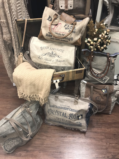 Gift Shop «Country Charm Boutique», reviews and photos, 3501 N Granville Ave, Muncie, IN 47303, USA