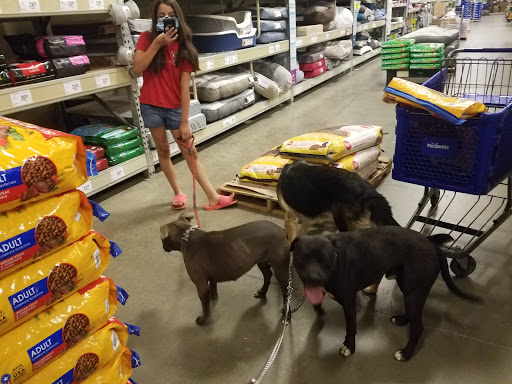 Pet Supply Store «PetSmart», reviews and photos, 3220 W Shaw Ave, Fresno, CA 93711, USA