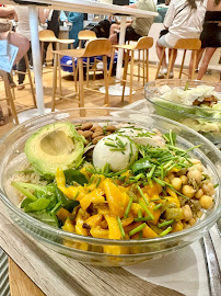 Plats et boissons du Saladerie Jour Galeries Lafayette - CAP 3000 à Saint-Laurent-du-Var - n°10